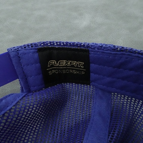 Travis Mathew Hat Cap Blue Pineapple Print Trucker Golf Embroidered‎ Logo - Picture 7 of 7